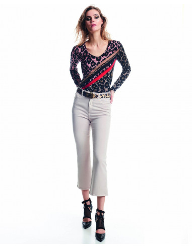 T-SHIRT GRAPHIC MACULATA CON STRASS