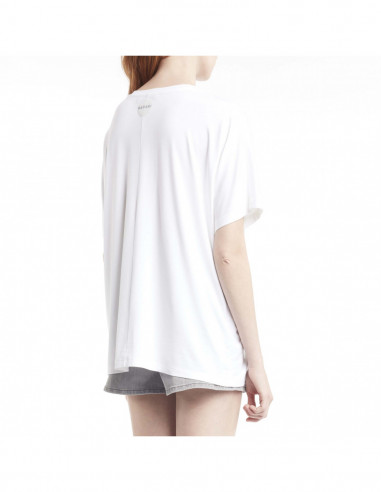 RHINESTONE AND PIERCED T-SHIRT