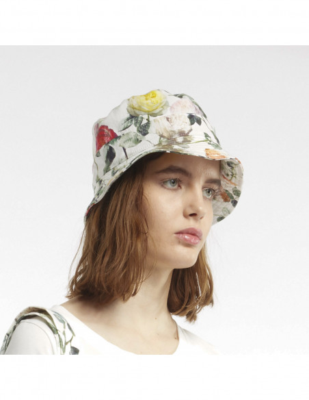 ROSE-PRINTED BUCKET HAT