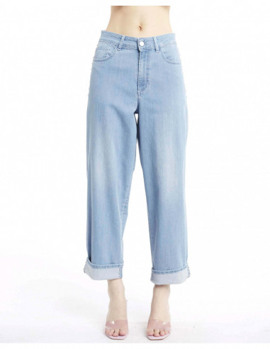 EMBROIDERED WIDE LEG JEANS