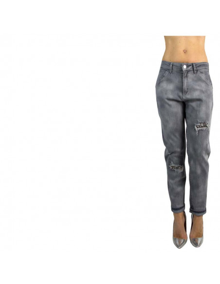 RIPPED AND MENDED BOYFRIEND JEANS