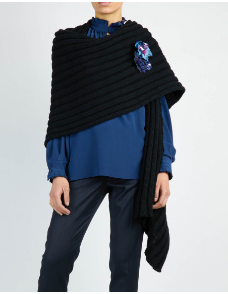 ECHARPE AVEC BROCHE