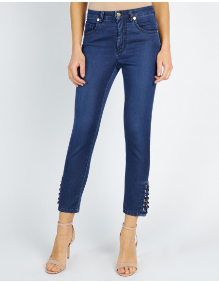 HIGH-WAISTED EMBROIDERED CROPPED JEANS