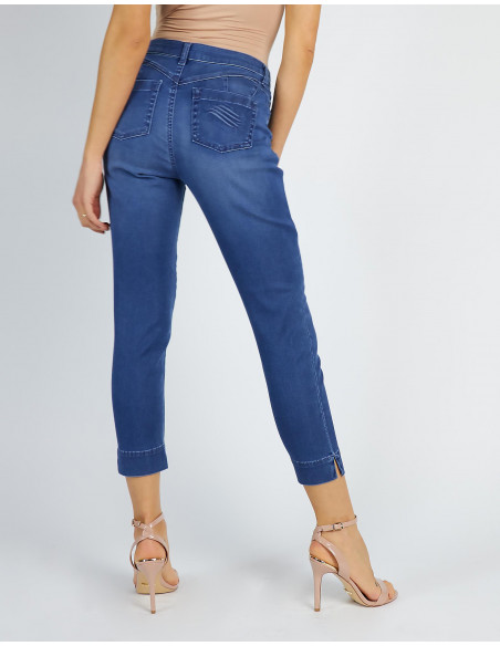 HIGH-WAISTED CROPPED JEANS