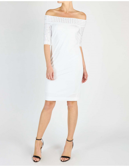 ROBE AVEC CLOUS ET STRASS