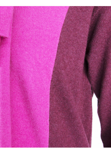 PULL COL EN V AVEC PETITE ECHARPE 2
