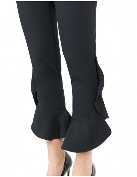 PANTALON AVEC VOLANTS