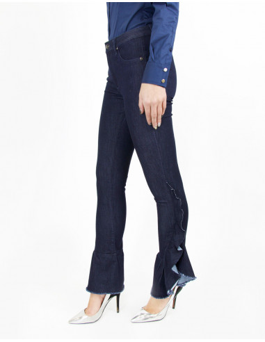 PANTALONE CON ROUCHES SUL FONDO