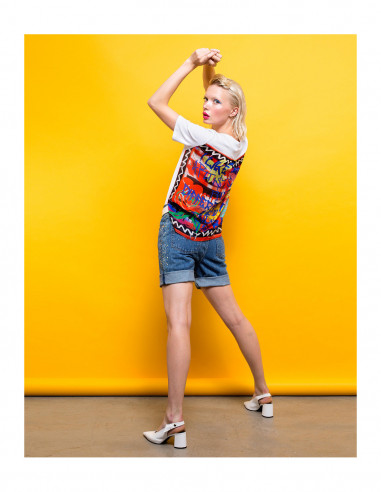 T-SHIRT C/FOULARD STAMPA GRAFFITI