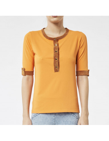 T-SHIRT C/FINITURE IN MAGLIA