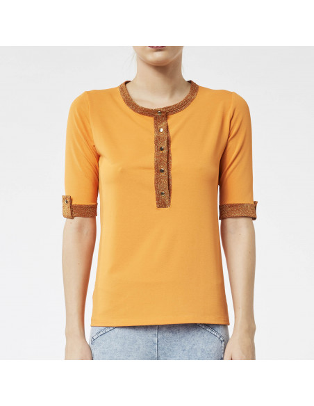 T-SHIRT C/FINITURE IN MAGLIA