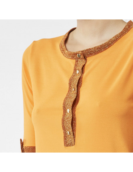 T-SHIRT C/FINITURE IN MAGLIA
